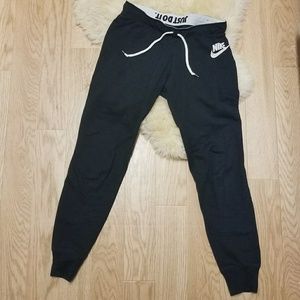 Nike joggers